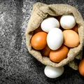 Ouăle pot rămâne proaspete până la 12 luni dacă le pui în acest loc neașteptat. Trucul simplu care previne risipa