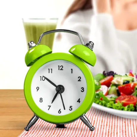 Ce se întâmplă dacă mănânci doar în intervalul 9 dimineața – 7 seara?