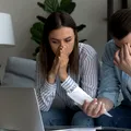 Programul Noua Casă a devenit aproape imposibil pentru mulți români. Avansul de 15% îi ține pe cumpărători departe / VIDEO