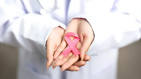 Inteligența artificială ar putea prezice riscul de cancer mamar. Cum funcționează noul instrument AI?