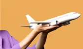 Viaţa unei stewardese în vreme de coronavirus, văzută de la sol: ”Mă îngrijorează că nu suntem responsabili”
