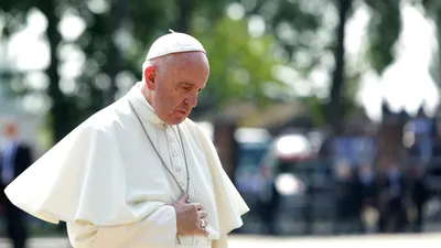 Papa Francisc face progrese semnificative în recuperare. Starea sa de sănătate se îmbunătățește