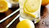 4 mituri despre apa cu lămâie