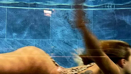 Rita Ora, un deliciu pentru ochii bărbaților. Cum s-a fotografiat în costum de baie