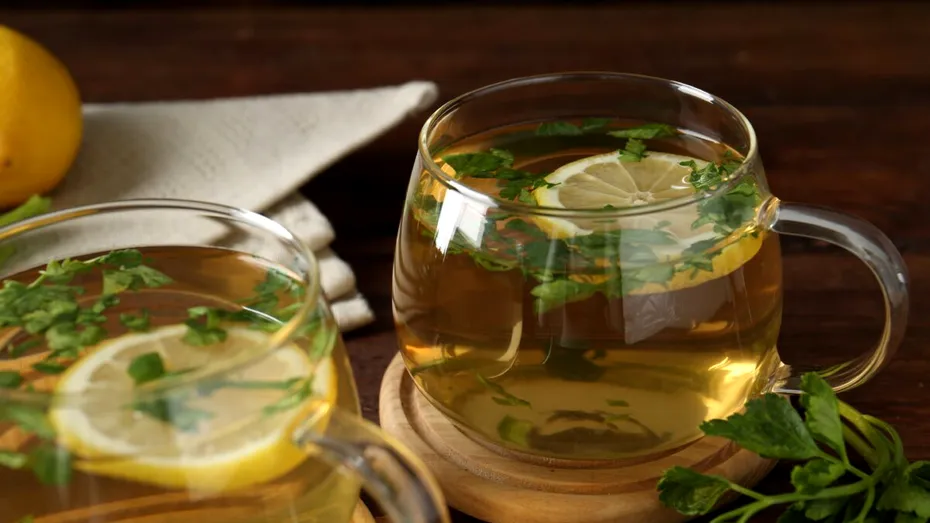 Curățare naturală a rinichilor: ce bei pe stomacul gol face diferența