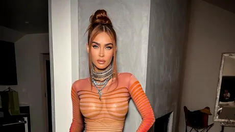 Inspirația zilei: Megan Fox. Cele mai spectaculoase ținute purtate de actriță