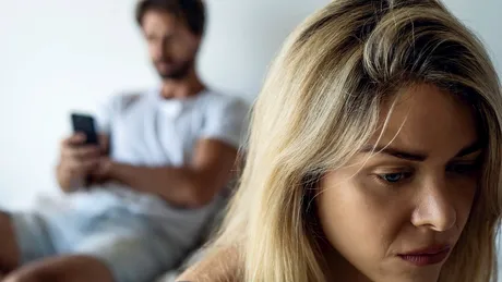 5 semne că în copilărie ți-a fost aplicat tratamentul tăcerii și cum te afectează acest lucru la maturitate