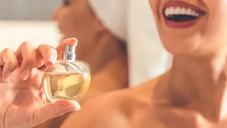 De ce nu e bine să ţii parfumul în baie