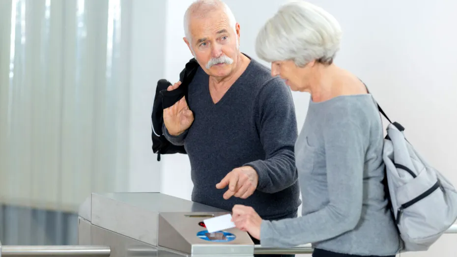 Cum pot pensionarii obține reducere de 50% la biletele de tratament și unde le pot folosi