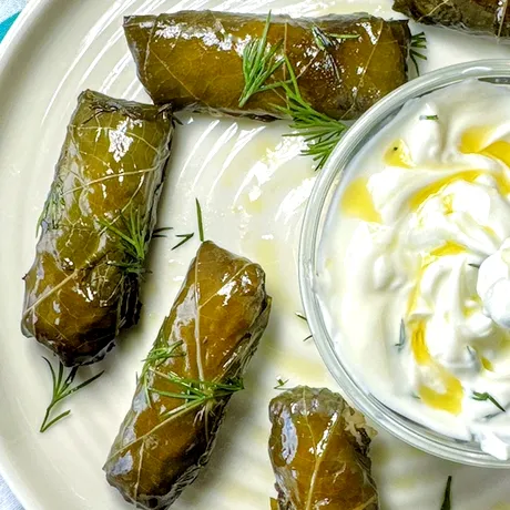 Rețetă sarmale grecești. Cum să faci cele mai delicioase dolmades