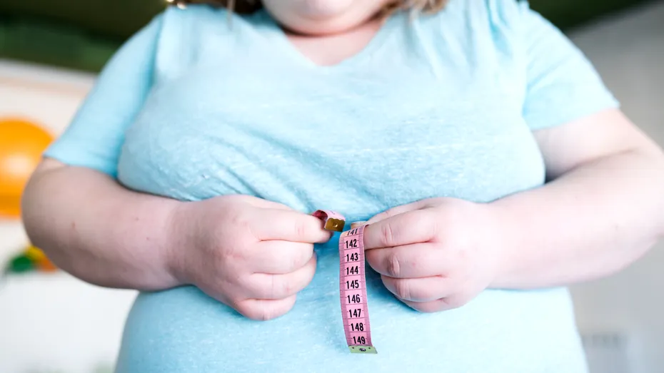 STUDIU. Nesiguranța locului de muncă și veniturile mici predispun la obezitate