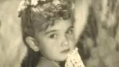 Imagine virală cu o legendă a muzicii românești. O recunoști pe fetița din fotografie?
