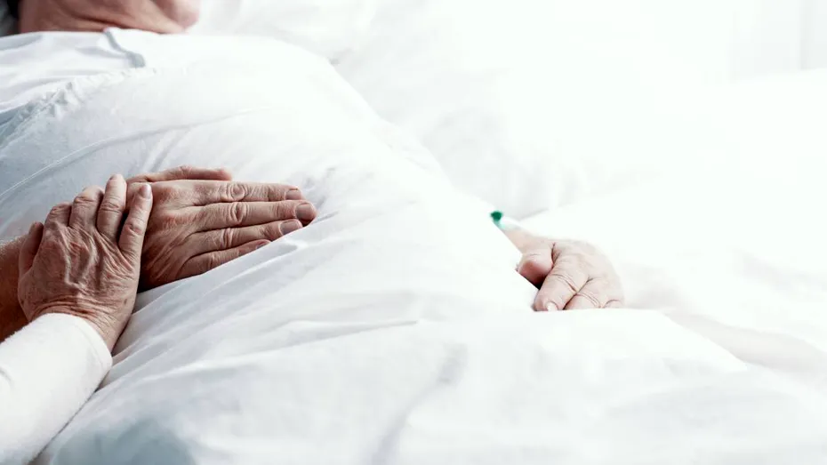 A crezut că are indigestie, dar la spital i-au zis că mai are doar nouă luni de trăit. Diagnosticul primit de un bărbat după ce medicii i-au găsit o tumoră uriașă