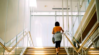 Rămâi fără suflu după ce urci scările? Cardiologii spun că viteza de recuperare a organismului ar putea indica probleme incipiente