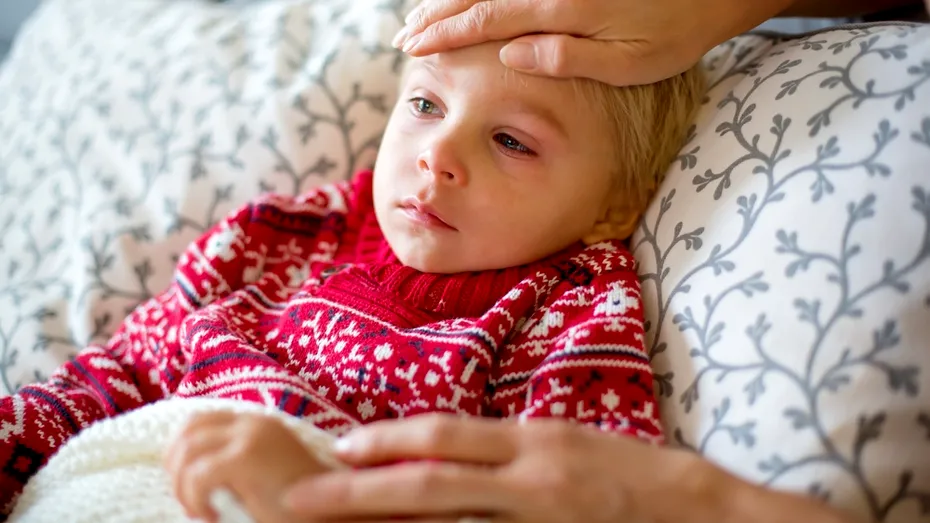 Cele patru simptome pe care părinții nu ar trebui să le ignore în cazul unei viroze