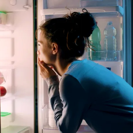 Poftele alimentare, un simptom precoce de cancer sau alarmă falsă? Avertismentul făcut de experții în sănătate