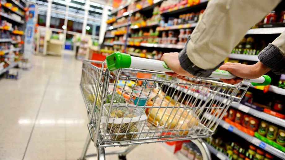 Capcanele alimentelor vegane sau 100% bio din magazine. Medic: „E doar o strategie de marketing”