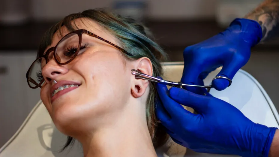 Cele mai riscante zone ale corpului pentru piercing: unde pot apărea cele mai grave complicații