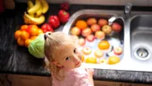 Cum să convingi copiii să mănânce legume și fructe 
