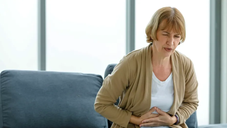 Ceaiuri pentru refluxul gastric – remedii naturale care calmează rapid disconfortul