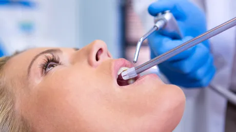 Câți bani câștigă un medic stomatolog, de fapt, în România