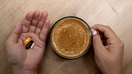 10 medicamente pe care să nu le iei niciodată cu cafea! Le modifică efectul