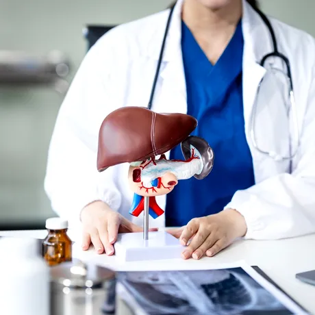 Greșeli care duc la apariția cancerului de ficat. Ce trebuie să mănânci să-ți protejezi ficatul, fără pastile și suplimente