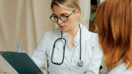 Cât câștigă un medic de familie din România, de fapt. Ce salariu primește acum, în 2025