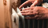 Cum să păstrezi căldura în casă iarna fără să crești factura la încălzire. Trucurile folosite în țările scandinave