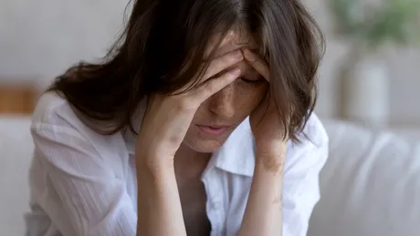 Migrenele, vinovate de apariția sindromului de colon iritabil. Ce spun studiile