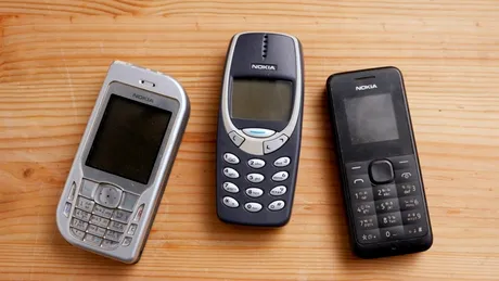 Dacă le ai acasă, te poți îmbogăți. Cele 3 telefoane mobile vechi care valoreaza o avere în 2025