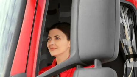 Câte femei din România sunt şoferi? Câte conduc autobuze, tramvaie, tiruri?