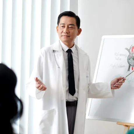 Cum reușește un chirurg japonez de 70 de ani să arate ca la 40: regula alimentară care i-a schimbat viața