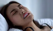 Scrâșnitul dinților afectează tot mai multe persoane. Ce riscuri ascunde bruxismul? VIDEO