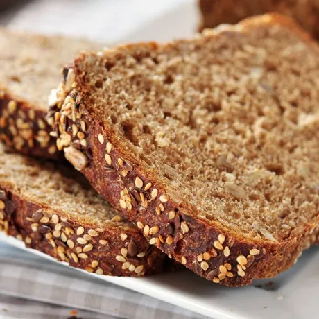 Ingredientul „invizibil” din pâine care îți afectează inima. O felie de pâine, la fel de periculoasă ca o pungă de chips-uri