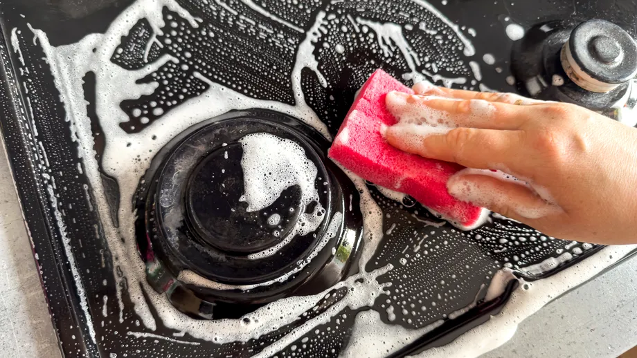 Cum să-ți faci blatul aragazului să strălucească ca nou