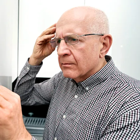 Cât de periculoasă e izolarea socială! Cu cât crește riscul de demență, în special în rândul vârstnicilor