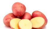Sucul de cartof roșu, remediu natural pentru persoanele cu ulcer? Cum poate ajuta și ce trebuie să știi