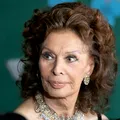 Ce mănâncă Sophia Loren la 89 de ani. „Prefer să mănânc paste și să beau vin decât să port mărimea XS”