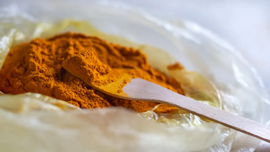 Cafeaua cu turmeric: cum această băutură aurie poate stimula imunitatea și reduce inflamațiile