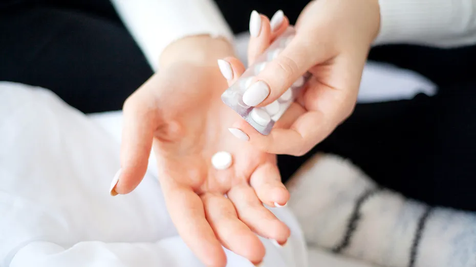 Medicament nou aprobat pentru bufeuri la menopauză. Îl pot lua și femeile care au contraindicații pentru terapia hormonală