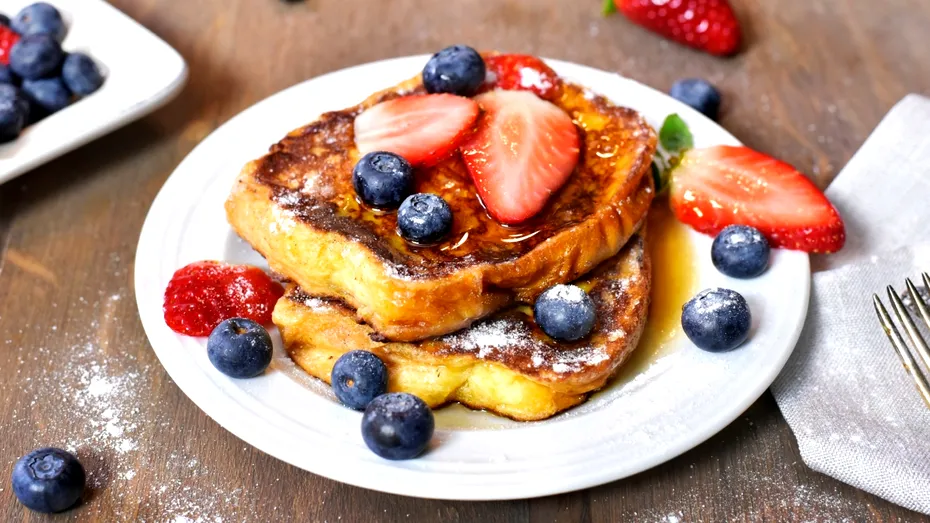 French toast perfect. Cum prepari desertul franțuzesc după rețeta originală