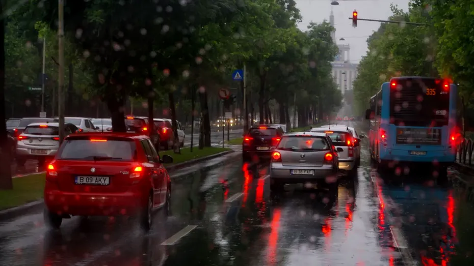 Temperaturi de iarnă în mijlocul primăverii: vreme deosebit de rece, ploi și ninsori la munte
