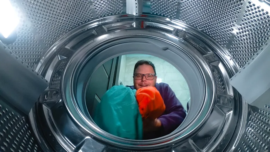 De ce să nu îți supraîncarci mașina de spălat! Câte haine poți băga fără să o strici