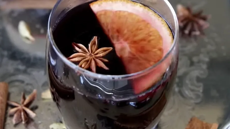 Cea mai bună rețetă de vin fiert! Ce să adaugi pentru o aromă inconfundabilă