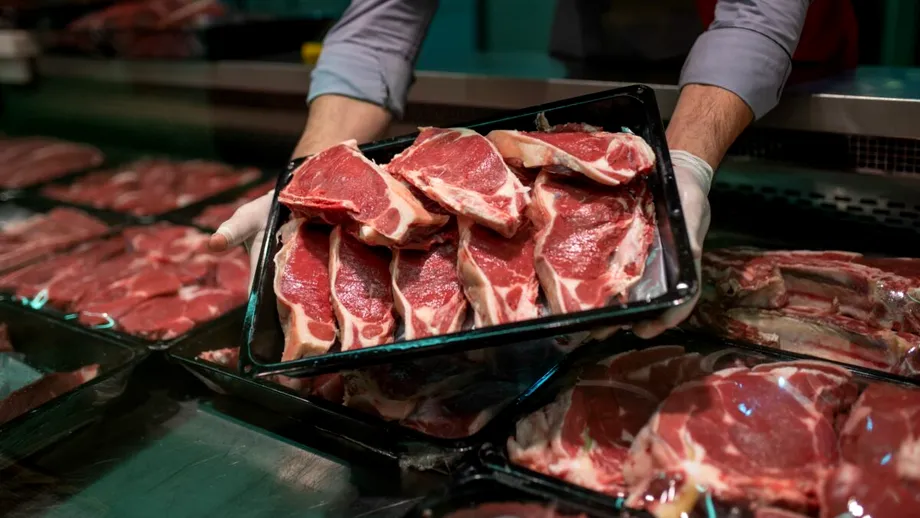 Carnea proaspătă, un risc real pentru sănătate. Ce se întâmplă dacă nu o gătești corect
