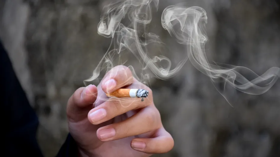 Fumul de țigară e mai periculos decât ne imaginăm. Accelerează cancerul pancreatic