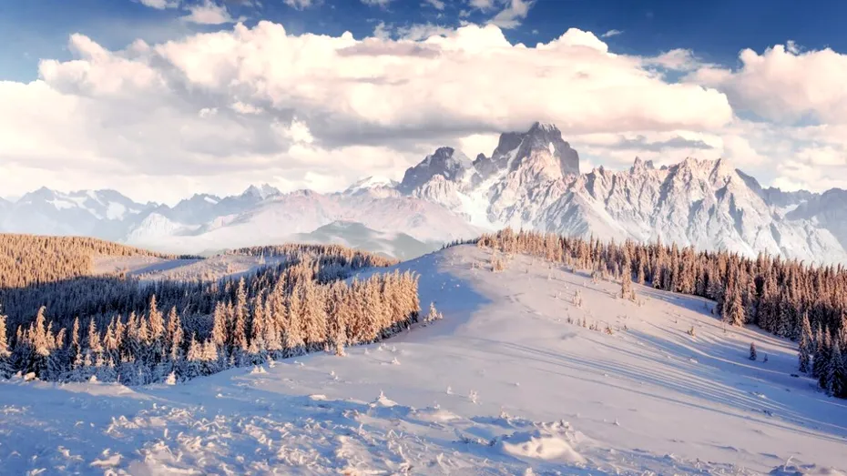 Alertă la munte: peste 120 de apeluri de urgență în 24 de ore! Specialiștii avertizează asupra riscului de hipotermie și accidente