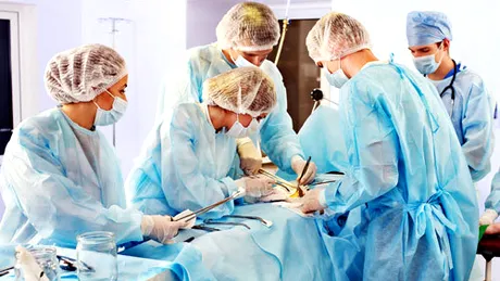 Intervenţiile chirurgicale moderne pot salva viaţa bebelusilor chiar şi atunci când sunt încă în burtică