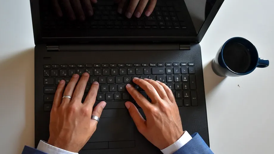 REGES-ONLINE înlocuiește Revisal. Angajatorii au termen până pe 30 septembrie 2025 pentru actualizarea contractelor